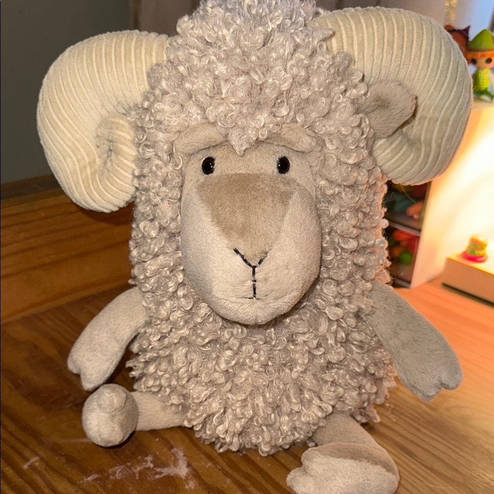 NWT jellycat ramsley sheep